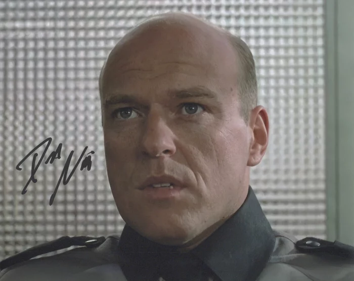 Dean Norris autograph