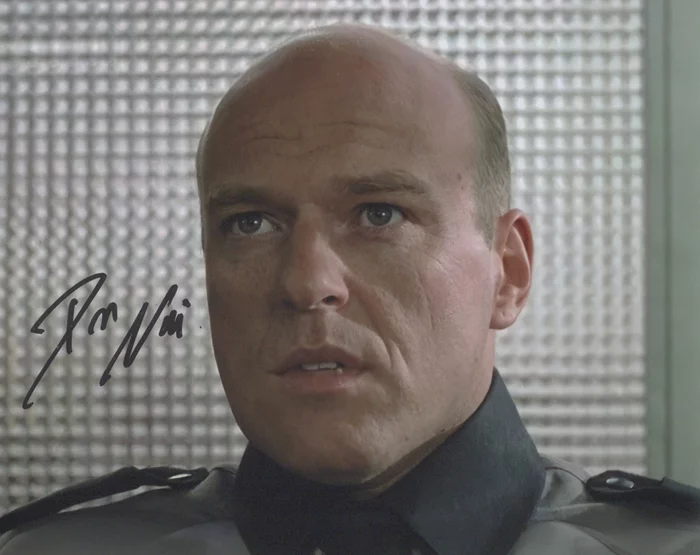 Dean Norris autograph