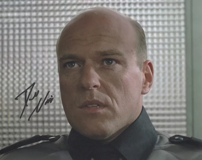 Dean Norris autograph