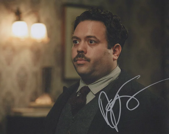 Dan Fogler autograph