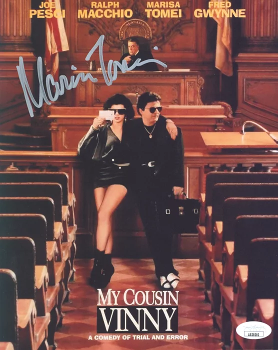 Marisa Tomei autograph