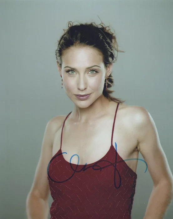 Claire Forlani autograph