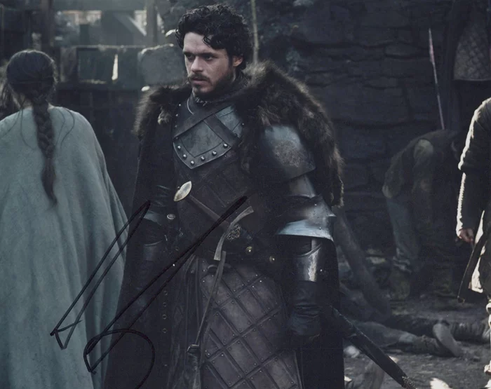 Richard Madden autograph