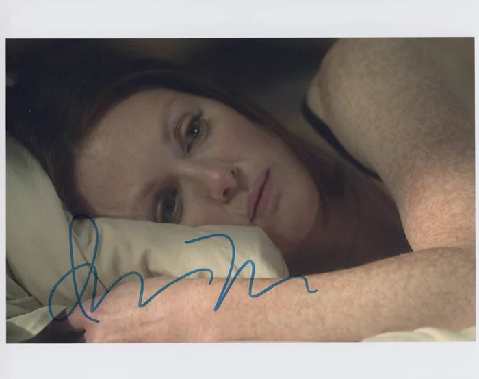 Julianne Moore autograph