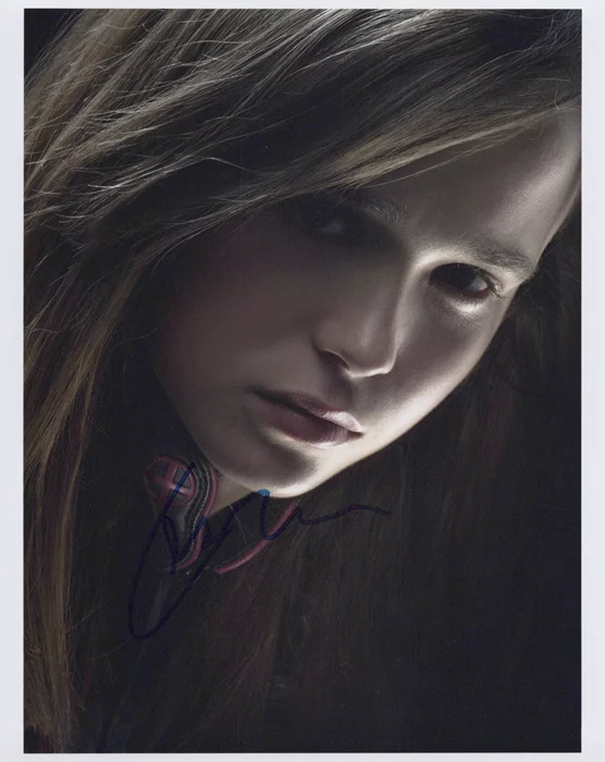 Ellen Page autograph
