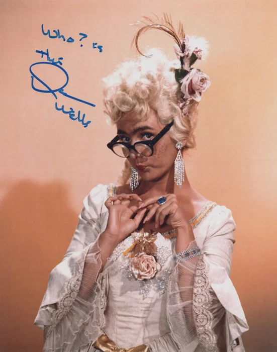 Dawn Wells autograph