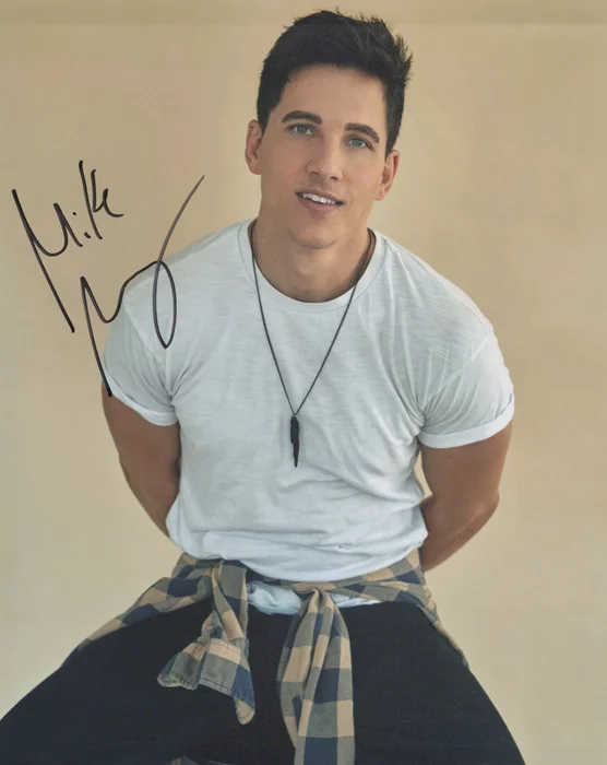 Mike Manning autograph