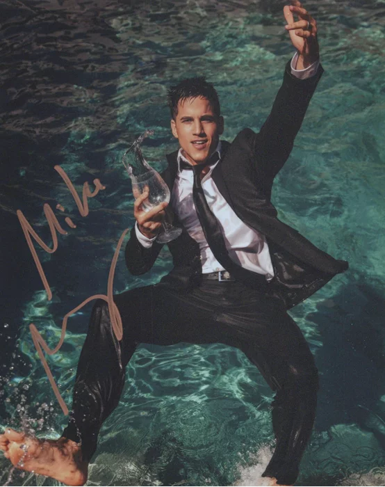 Mike Manning autograph