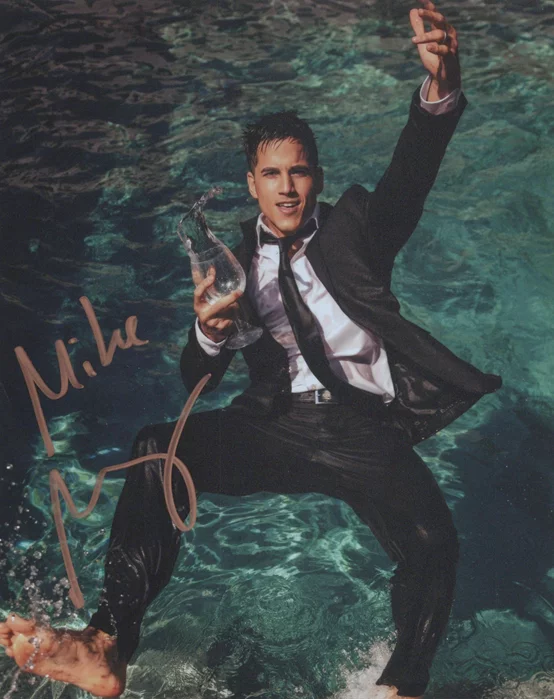 Mike Manning autograph