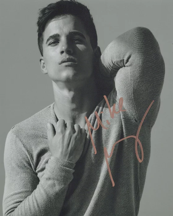 Mike Manning autograph