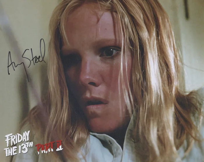 Amy Steel autograph