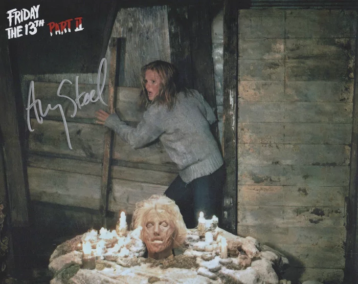Amy Steel autograph