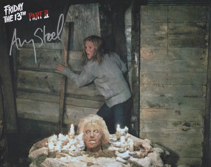 Amy Steel autograph
