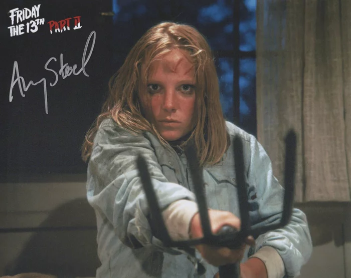 Amy Steel autograph