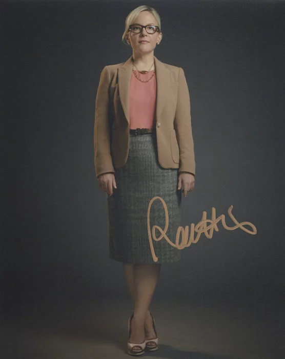 Rachael Harris autograph