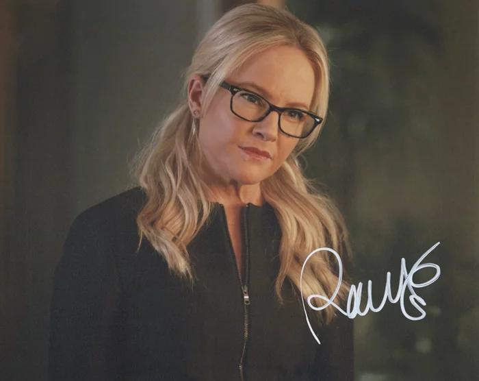 Rachael Harris autograph