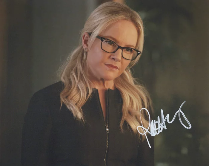 Rachael Harris autograph