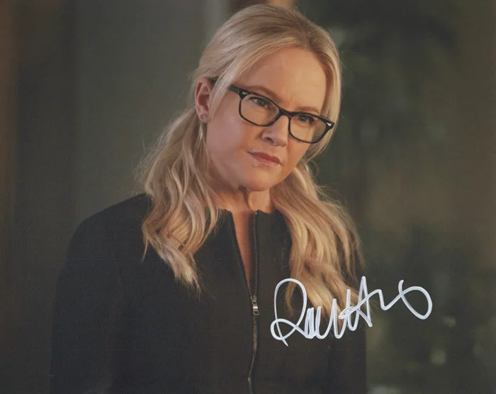 Rachael Harris autograph