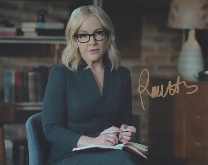 Rachael Harris autograph