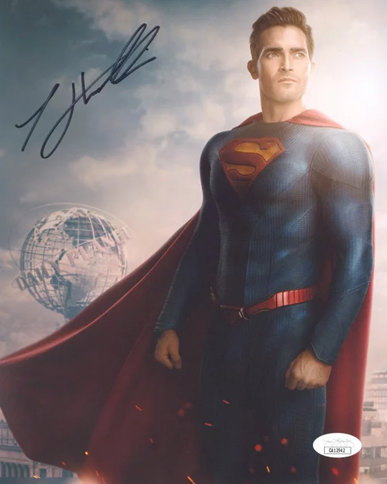 Tyler Hoechlin autograph