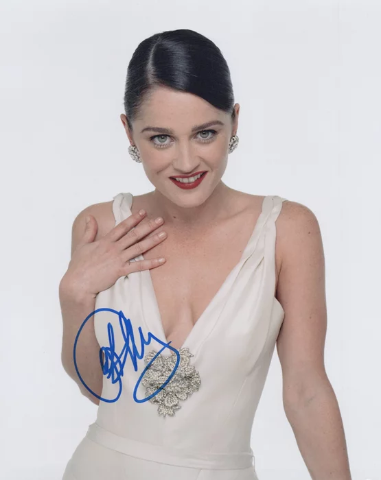 Robin Tunney autograph