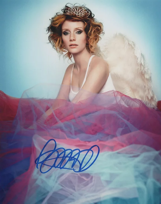 Bryce Dallas Howard autograph