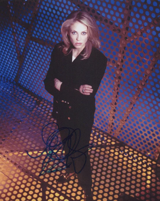 Ally Walker autograph