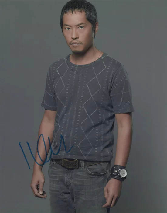 Ken Leung autograph