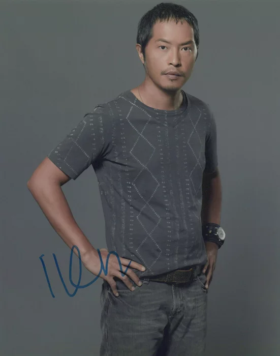 Ken Leung autograph
