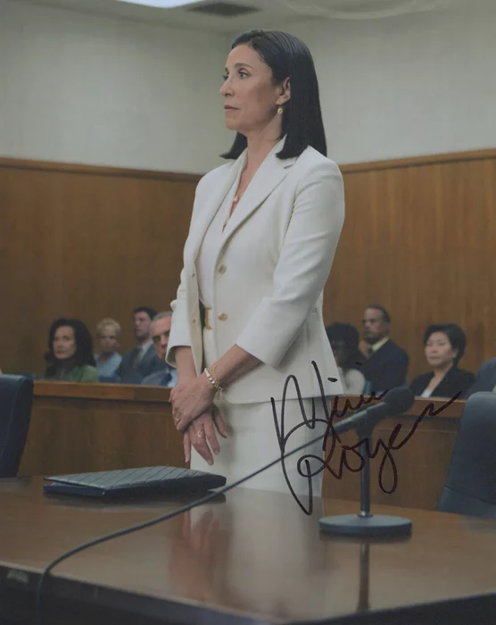 Mimi Rogers autograph