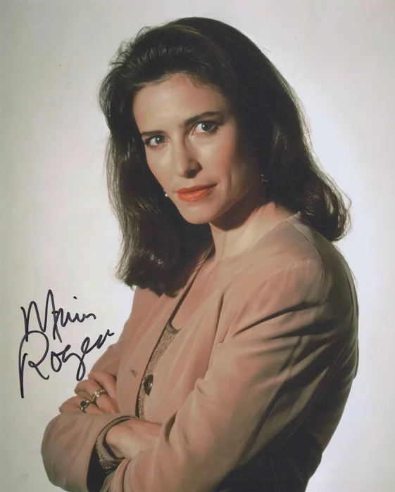 Mimi Rogers autograph