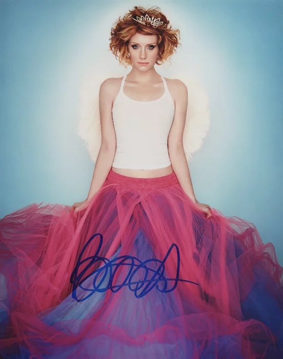 Bryce Dallas Howard autograph