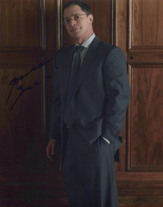 Joshua Malina autograph