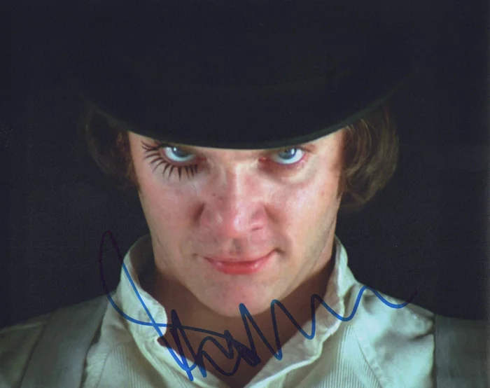 Malcolm McDowell autograph