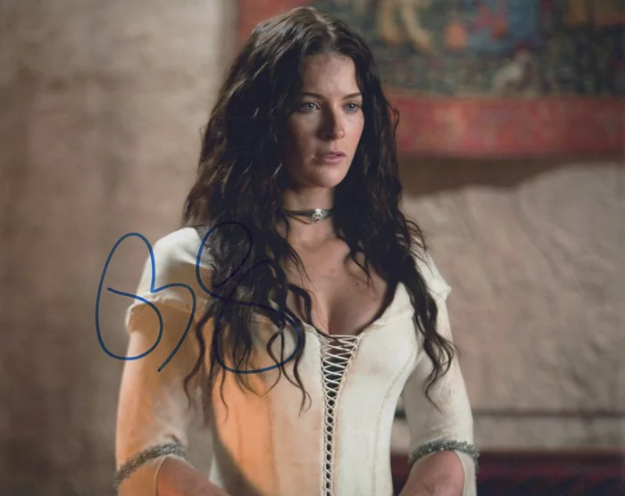 Bridget Regan autograph