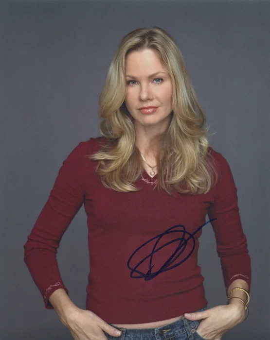 Andrea Roth autograph