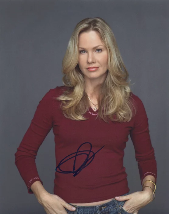 Andrea Roth autograph