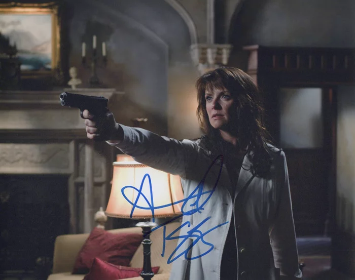 Amanda Tapping autograph