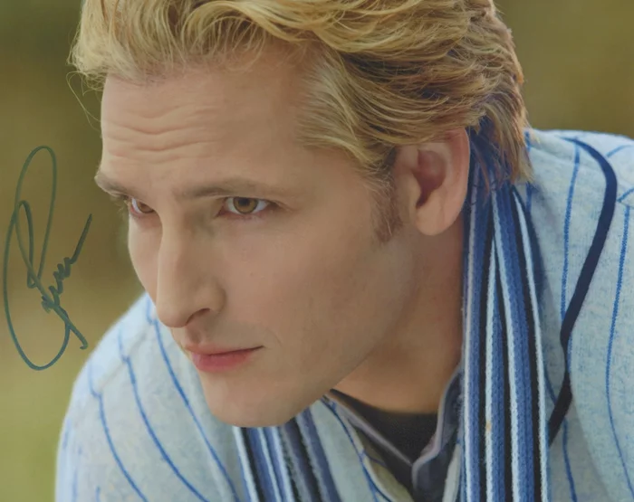Peter Facinelli autograph