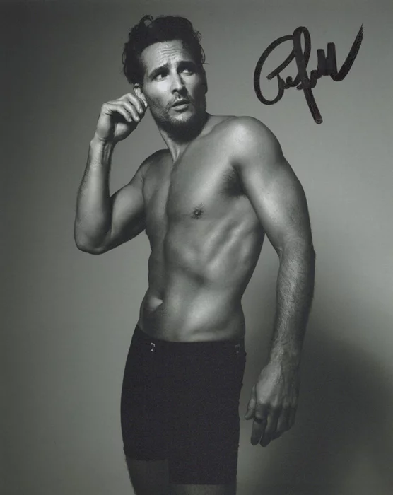 Peter Facinelli autograph