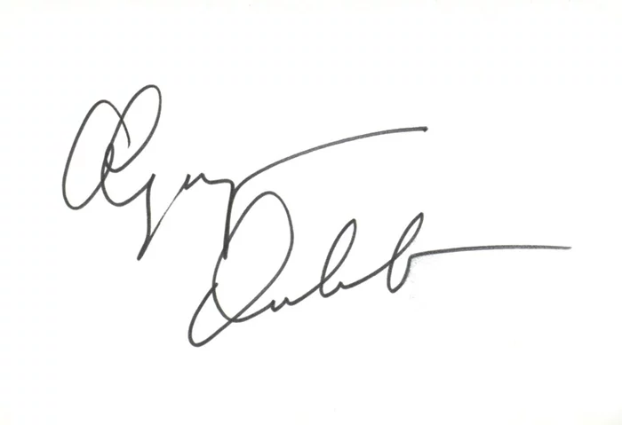 Olympia Dukakis autograph