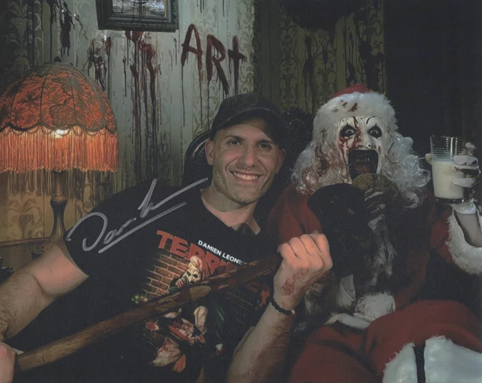 Damien Leone autograph