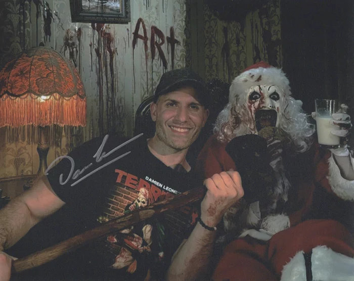 Damien Leone autograph