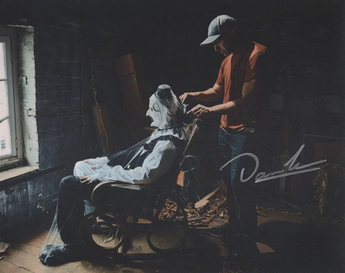 Damien Leone autograph