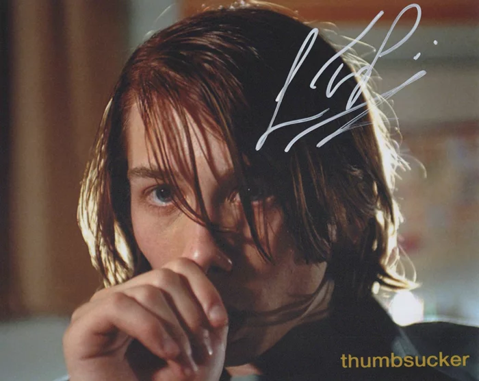 Lou Taylor Pucci autograph