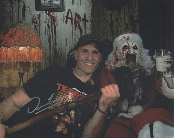 Damien Leone autograph