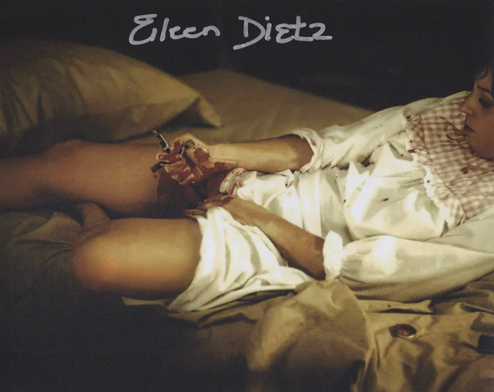 Eileen Dietz autograph