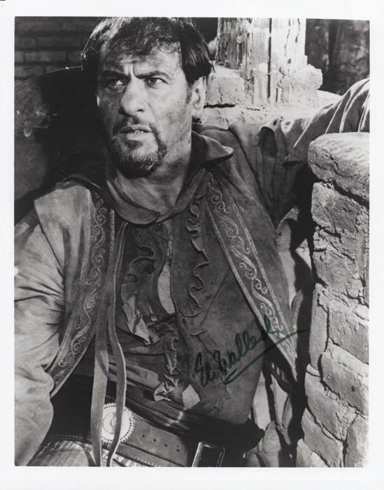 Eli Wallach autograph