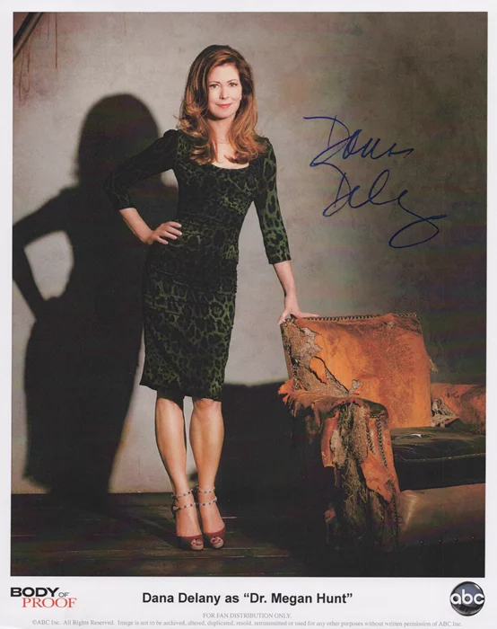 Dana Delany autograph