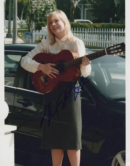 Melinda Page Hamilton autograph